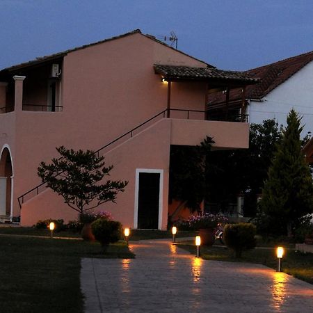 Biscoutsis Apartments & Studios Kavos Exterior photo