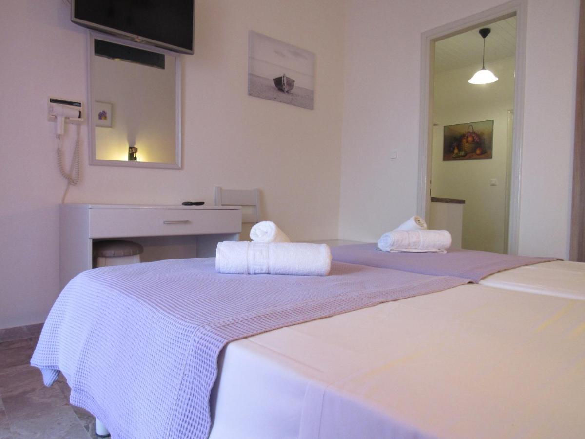 Biscoutsis Apartments & Studios Kavos Exterior photo